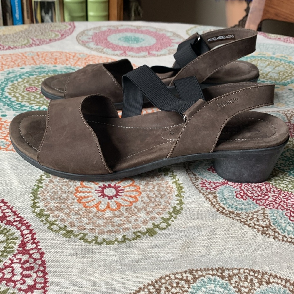 NWOB Memphisto Heeled Sandals EU 38 Like New